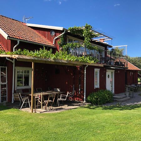 Aeventyrsgardens Vandrarhem, Kinnekulle Kallby Bagian luar foto