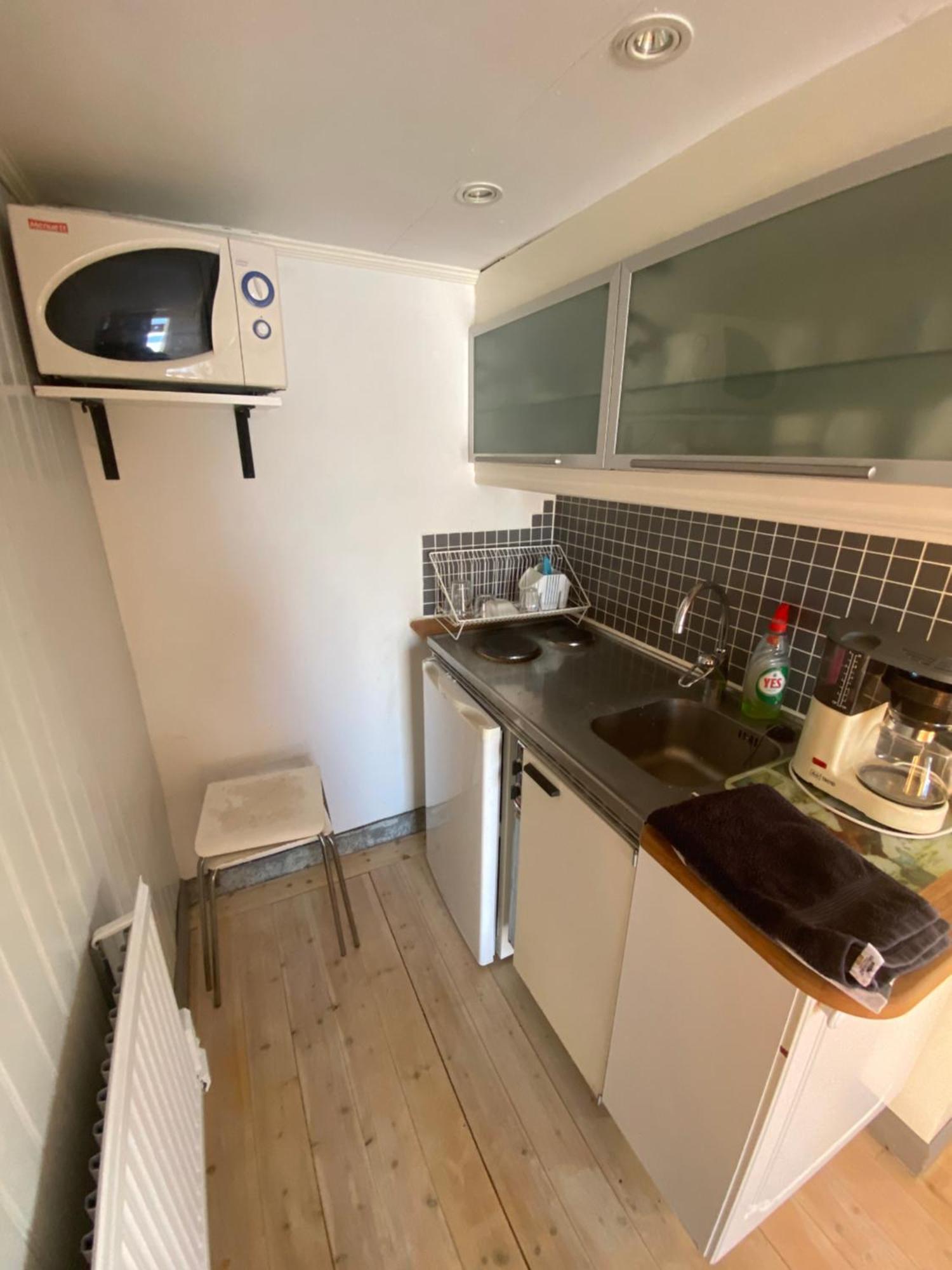 Aeventyrsgardens Vandrarhem, Kinnekulle Kallby Bagian luar foto