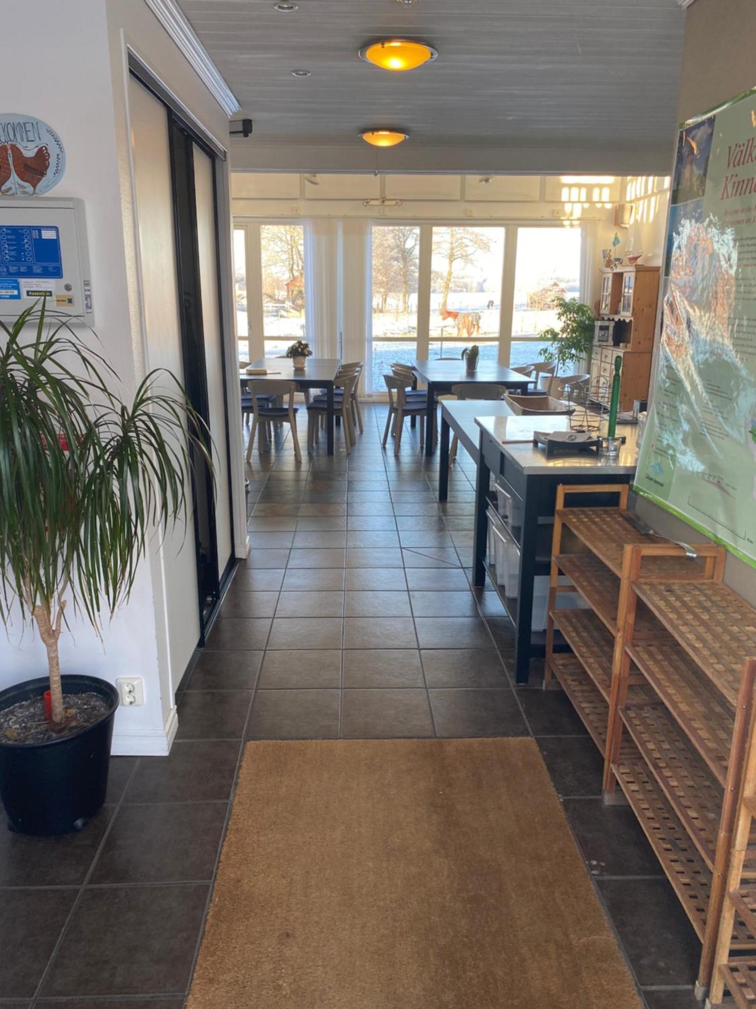 Aeventyrsgardens Vandrarhem, Kinnekulle Kallby Bagian luar foto
