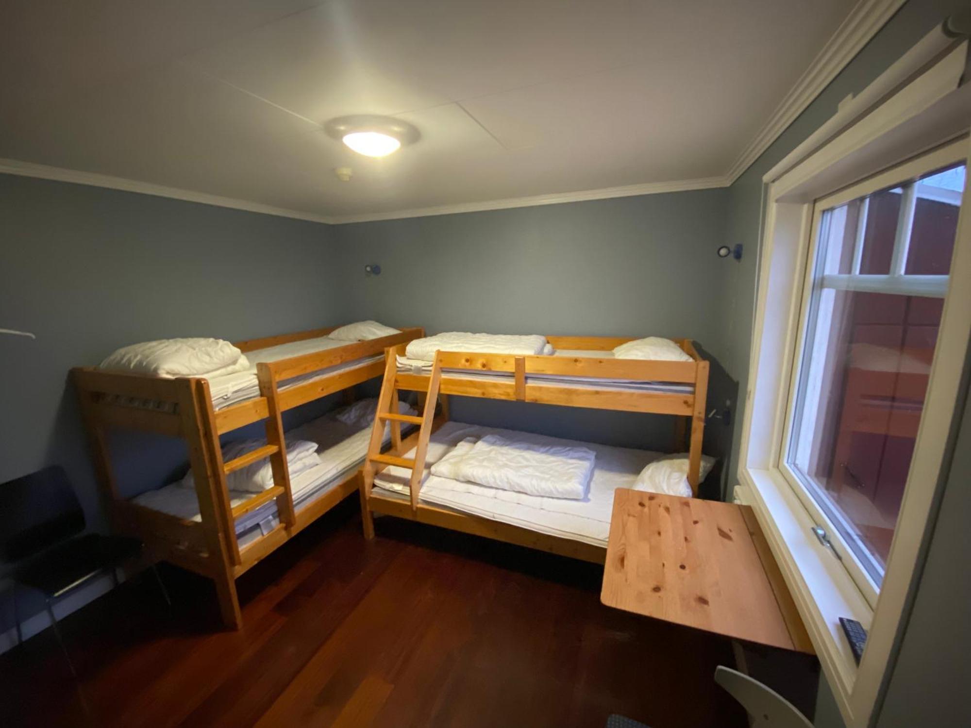 Aeventyrsgardens Vandrarhem, Kinnekulle Kallby Bagian luar foto