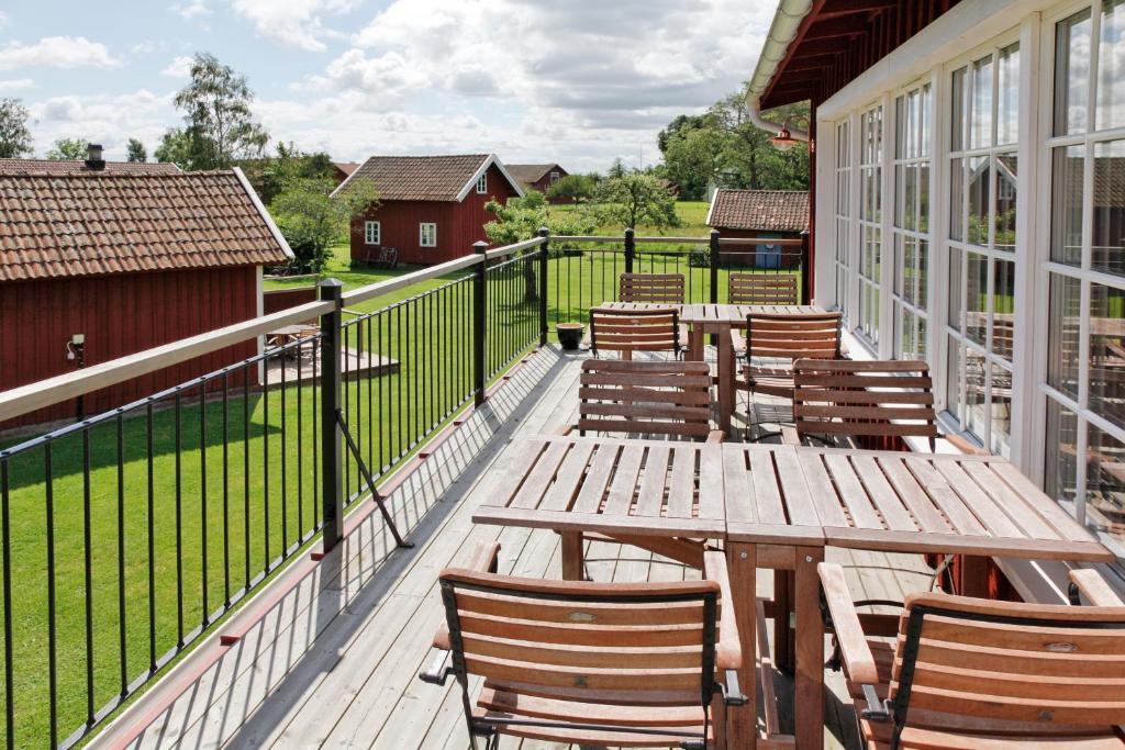 Aeventyrsgardens Vandrarhem, Kinnekulle Kallby Bagian luar foto