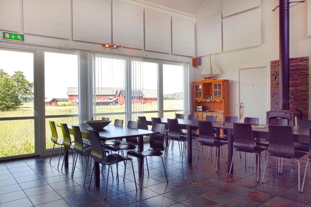 Aeventyrsgardens Vandrarhem, Kinnekulle Kallby Bagian luar foto