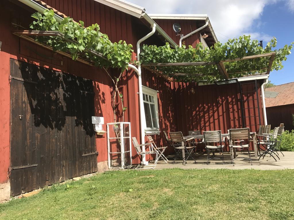 Aeventyrsgardens Vandrarhem, Kinnekulle Kallby Bagian luar foto